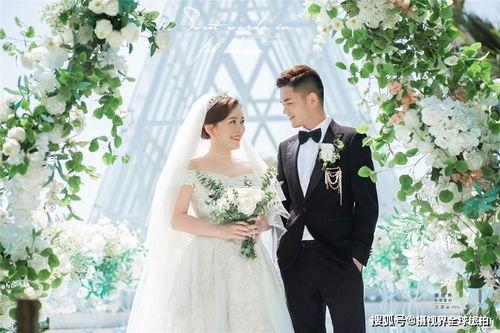 爆料最新三亚婚纱照,最新婚纱照惊艳亮相